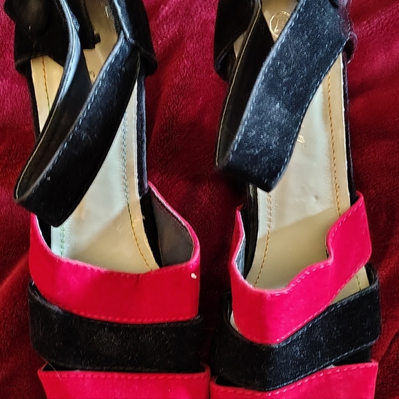M&JLJ Shoes - Women's M&JLJ Size 37 6.5 US. Red And Black Heels. Never Worn.